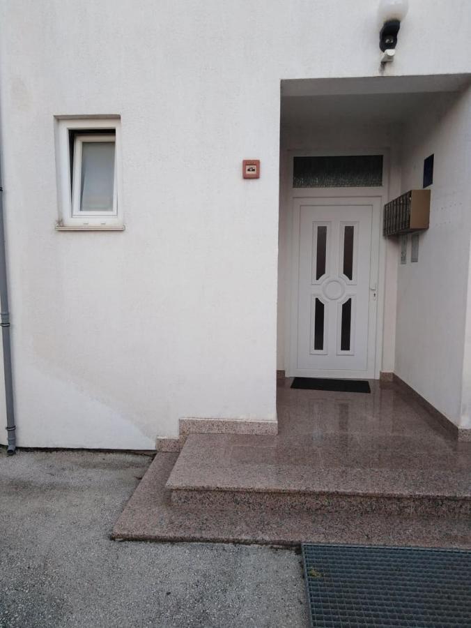 Apartment Maria Medulin Exterior photo